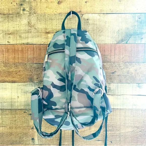 NWOT Rebecca Minkoff Julian Nylon Camo Backpack - Picture 5 of 14